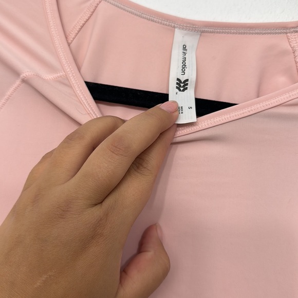 Workout Top - Picture 2 of 2